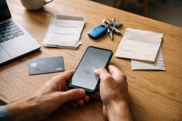 Hvilken betalingsmetode er faktisk sikrest online? En dansk guide til kort, MobilePay, PayPal og “betal senere”